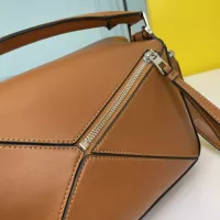 $128.00 USD LOEWE AAA Quality Messenger Bags For Women #1306171