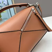 $128.00 USD LOEWE AAA Quality Messenger Bags For Women #1306172