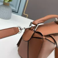 $128.00 USD LOEWE AAA Quality Messenger Bags For Women #1306172