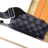 $88.00 USD Louis Vuitton AAA Man Messenger Bags #1308478