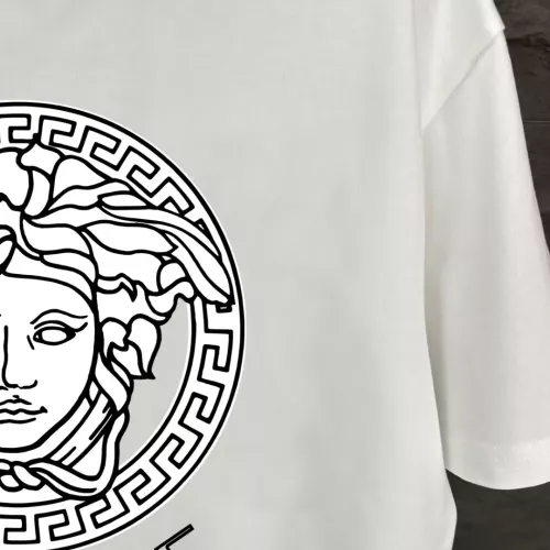 Replica Versace T-Shirts Short Sleeved For Unisex #1315486 $38.00 USD for Wholesale