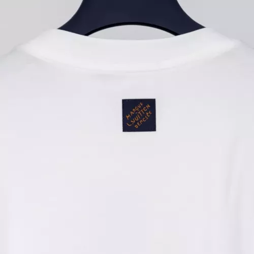 Replica Louis Vuitton LV T-Shirts Short Sleeved For Unisex #1317678 $42.00 USD for Wholesale