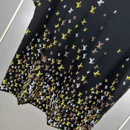 Replica Louis Vuitton LV T-Shirts Short Sleeved For Unisex #1317684 $45.00 USD for Wholesale