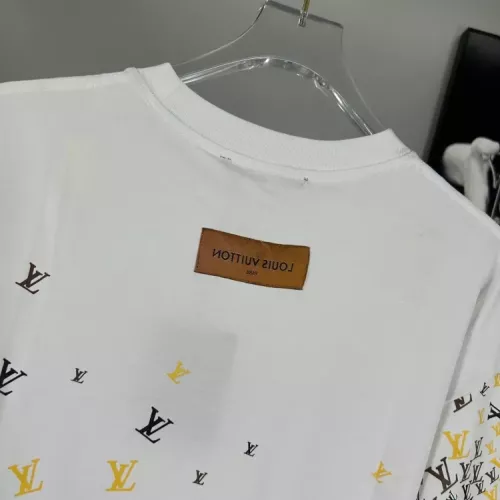 Replica Louis Vuitton LV T-Shirts Short Sleeved For Unisex #1317685 $45.00 USD for Wholesale