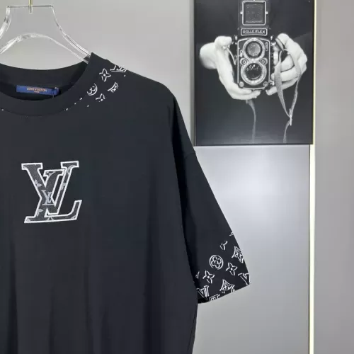 Replica Louis Vuitton LV T-Shirts Short Sleeved For Unisex #1317689 $45.00 USD for Wholesale