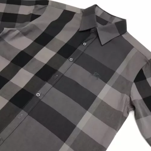 Replica Burberry Shirts Short Sleeved For Men #1318119 $45.00 USD for Wholesale