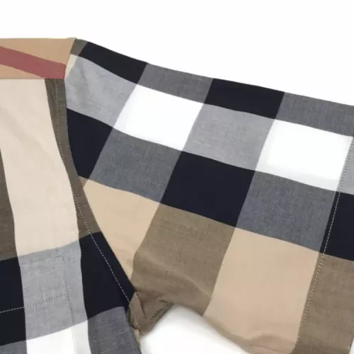 Replica Burberry Shirts Short Sleeved For Men #1318136 $45.00 USD for Wholesale