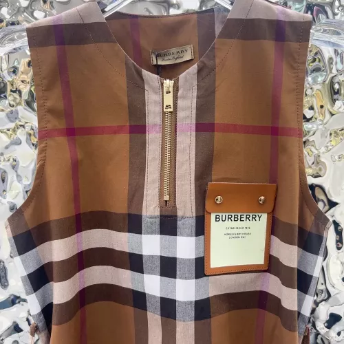 Replica Burberry Dresses Sleeveless For Women #1318372 $80.00 USD for Wholesale
