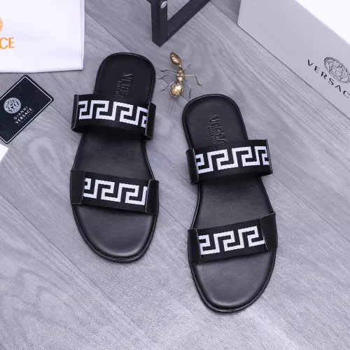 Versace Slippers For Men #1318417