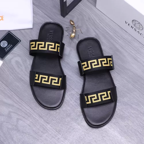 Versace Slippers For Men #1318418