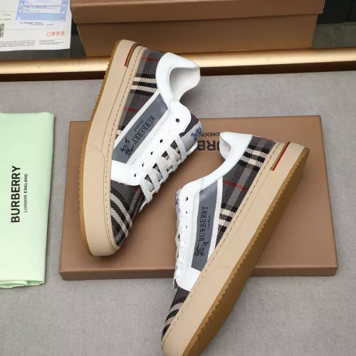 Replica Burberry Casual Shoes For Men #1318515 $76.00 USD for Wholesale