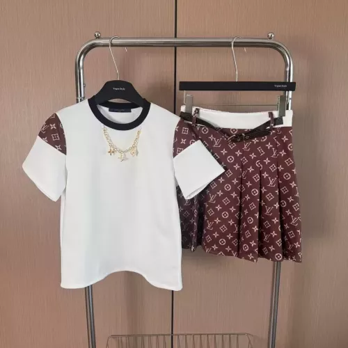 Louis Vuitton LV Tracksuits Short Sleeved For Women #1318681