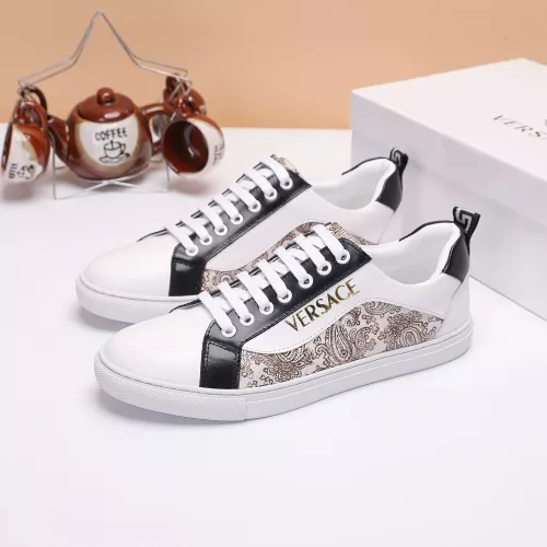 Replica Versace Casual Shoes For Men #1318951 $72.00 USD for Wholesale