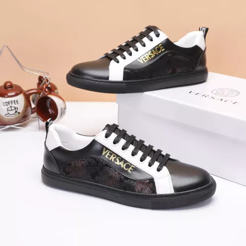 Versace Casual Shoes For Men #1318952