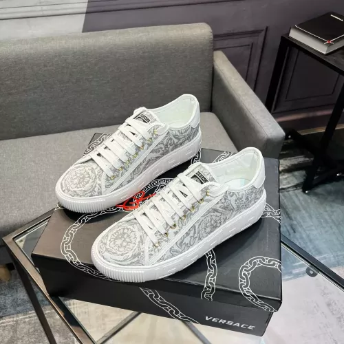Versace Casual Shoes For Men #1319017
