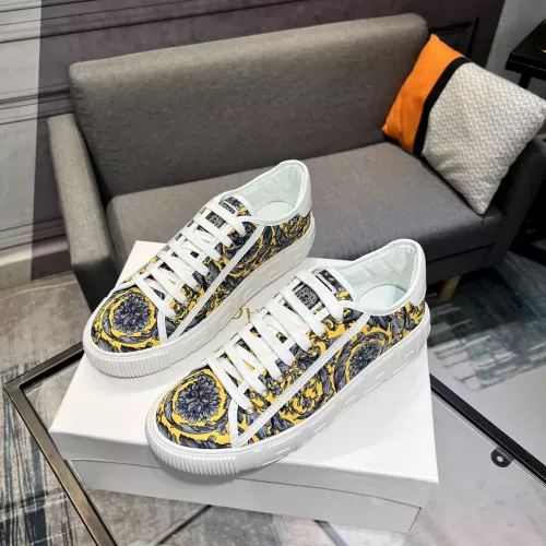 Versace Casual Shoes For Men #1319019