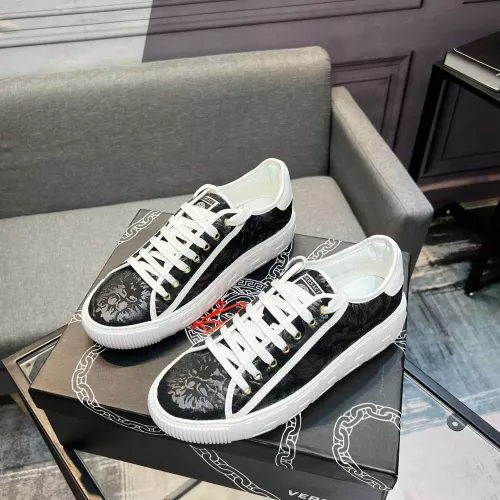 Versace Casual Shoes For Men #1319023