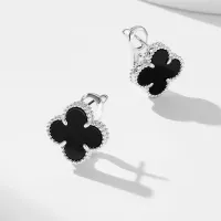 $48.00 USD Van Cleef & Arpels Earrings For Women #1313114