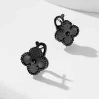 $52.00 USD Van Cleef & Arpels Earrings For Women #1313115