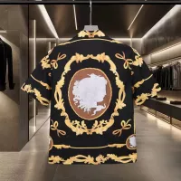 $60.00 USD Versace Shirts Short Sleeved For Unisex #1319578