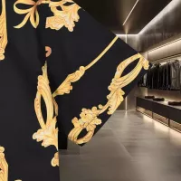 $60.00 USD Versace Shirts Short Sleeved For Unisex #1319578