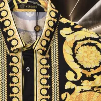 $60.00 USD Versace Shirts Short Sleeved For Unisex #1319582