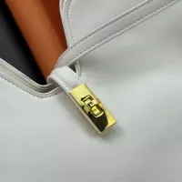 $80.00 USD Louis Vuitton AAA Quality Messenger Bags For Women #1322189