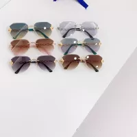 $60.00 USD Louis Vuitton AAA Quality Sunglasses #1325128