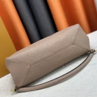 $68.00 USD Louis Vuitton AAA Quality Shoulder Bags For Women #1330254