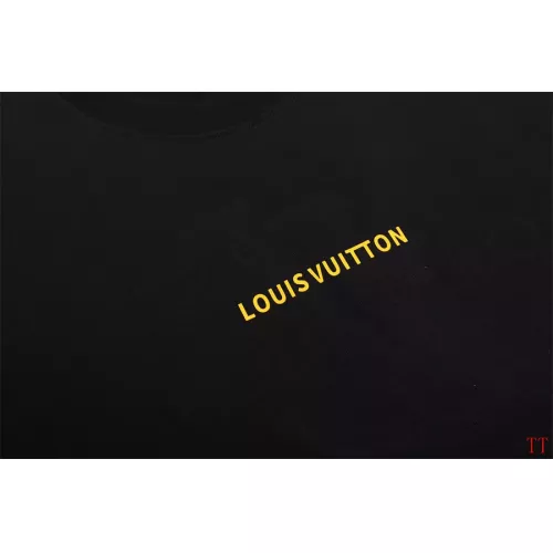 Replica Louis Vuitton LV T-Shirts Short Sleeved For Unisex #1335395 $40.00 USD for Wholesale