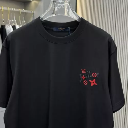 Replica Louis Vuitton LV T-Shirts Short Sleeved For Unisex #1340859 $39.00 USD for Wholesale
