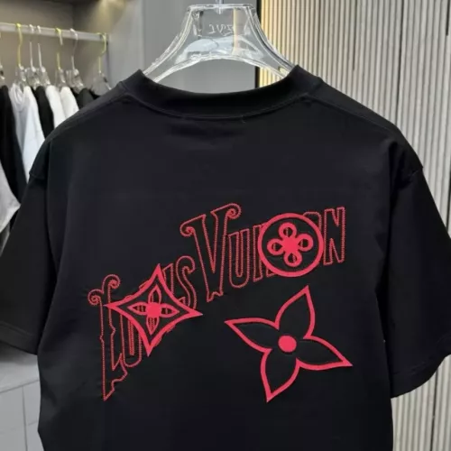 Replica Louis Vuitton LV T-Shirts Short Sleeved For Unisex #1340859 $39.00 USD for Wholesale