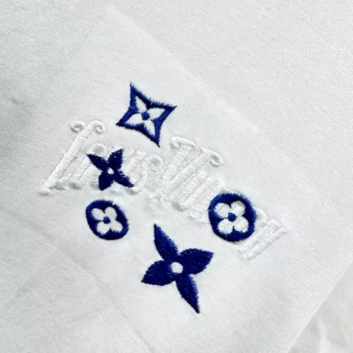 Replica Louis Vuitton LV T-Shirts Short Sleeved For Unisex #1340860 $39.00 USD for Wholesale