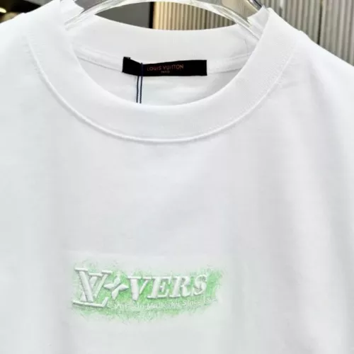 Replica Louis Vuitton LV T-Shirts Short Sleeved For Unisex #1340861 $39.00 USD for Wholesale