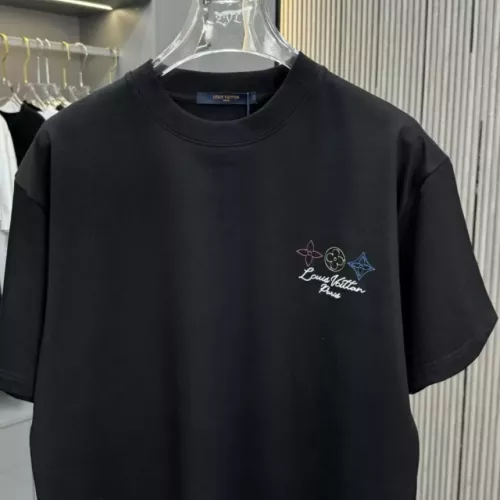 Replica Louis Vuitton LV T-Shirts Short Sleeved For Unisex #1340865 $39.00 USD for Wholesale