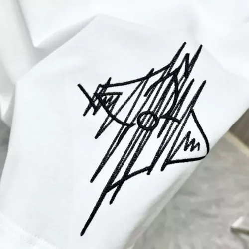 Replica Louis Vuitton LV T-Shirts Short Sleeved For Unisex #1340867 $39.00 USD for Wholesale