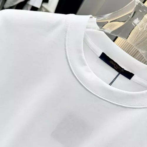 Replica Louis Vuitton LV T-Shirts Short Sleeved For Unisex #1340869 $39.00 USD for Wholesale