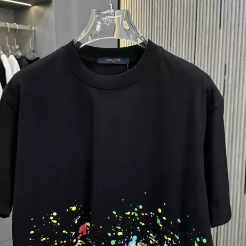 Replica Louis Vuitton LV T-Shirts Short Sleeved For Unisex #1340870 $39.00 USD for Wholesale