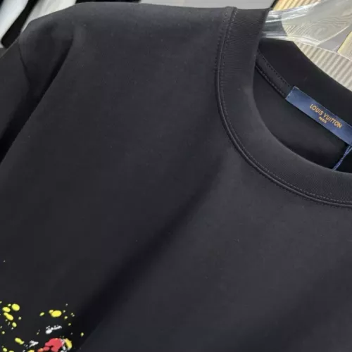 Replica Louis Vuitton LV T-Shirts Short Sleeved For Unisex #1340870 $39.00 USD for Wholesale