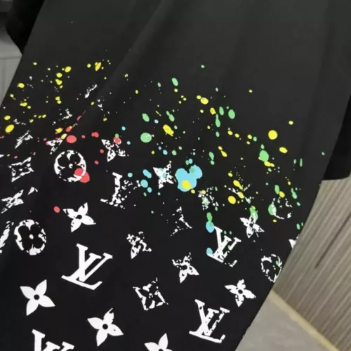 Replica Louis Vuitton LV T-Shirts Short Sleeved For Unisex #1340870 $39.00 USD for Wholesale