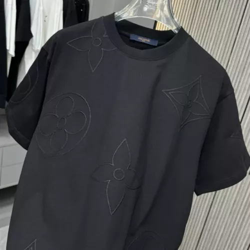 Replica Louis Vuitton LV T-Shirts Short Sleeved For Unisex #1340874 $40.00 USD for Wholesale