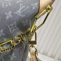 $68.00 USD Louis Vuitton AAA Quality Messenger Bags For Women #1330597