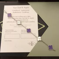 $38.00 USD Van Cleef & Arpels Bracelets For Women #1337091