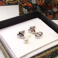 $25.00 USD Christian Dior Earrings For Women #1337247
