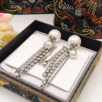 $32.00 USD Christian Dior Earrings For Women #1337300