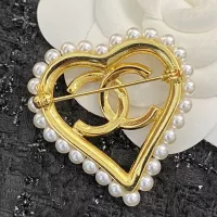 $32.00 USD Chanel Brooches For Women #1337544
