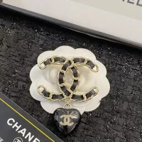 $38.00 USD Chanel Brooches For Women #1337552