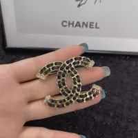$36.00 USD Chanel Brooches For Women #1337570