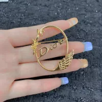 $29.00 USD Christian Dior Brooches For Women #1337571