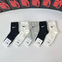 $29.00 USD Nike Socks #1338610